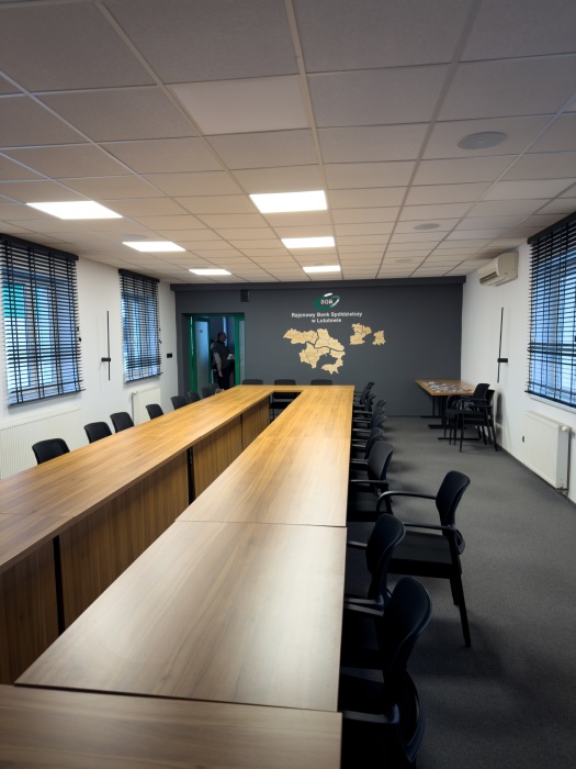 Foto: Sala szkoleniowa Rejonowy Bank Spółdzielczy w Lututowie – silny pracodawca